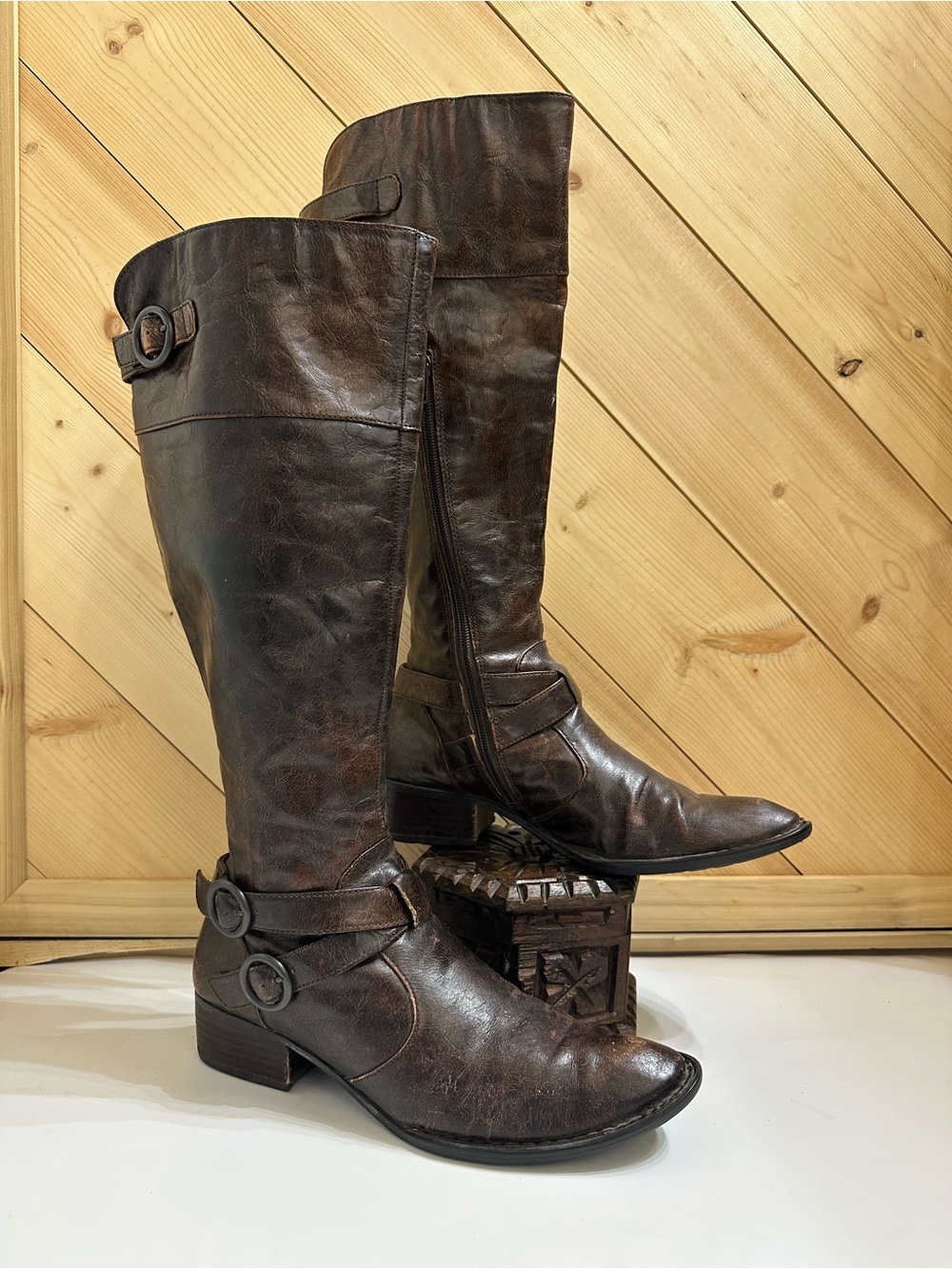 Born Crown Riding Boots Womens Size 7.5 Brown Leather Tall Knee High Buckle Zip